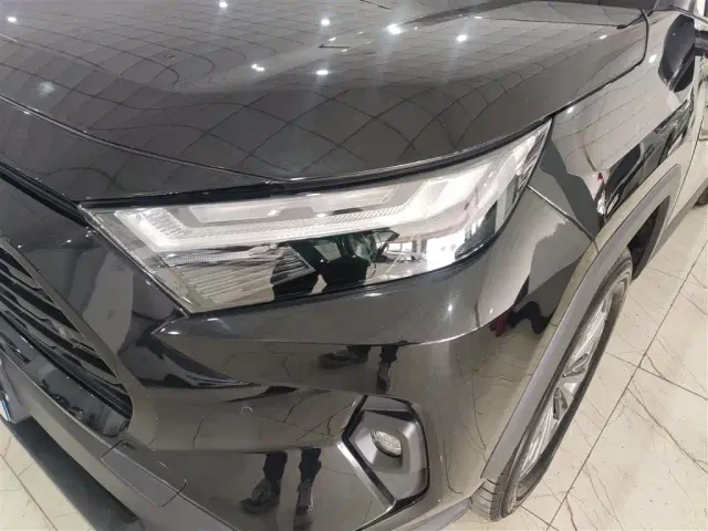 Toyota RAV4 — Фото автомобиля 17