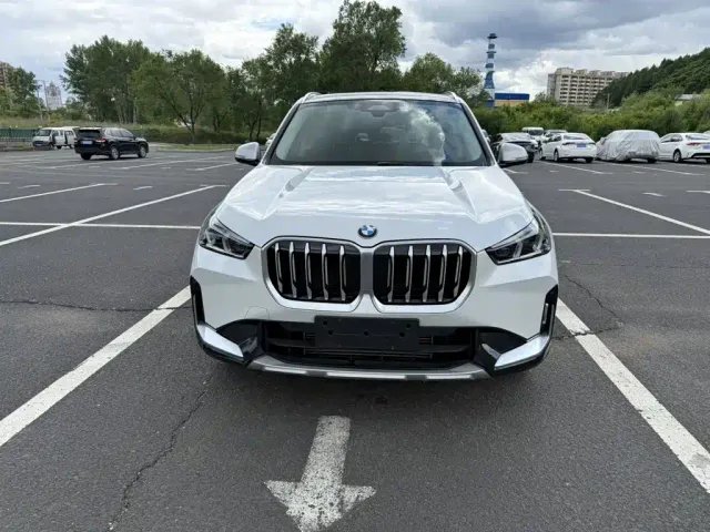 BMW X1 — Фото автомобиля 2