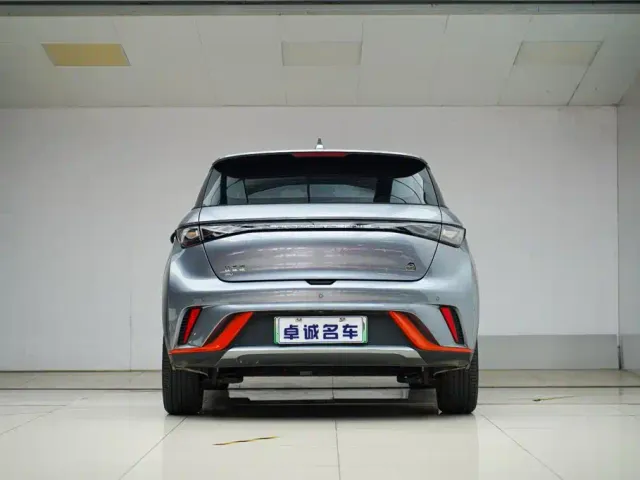 BYD Dolphin — Фото автомобиля 15