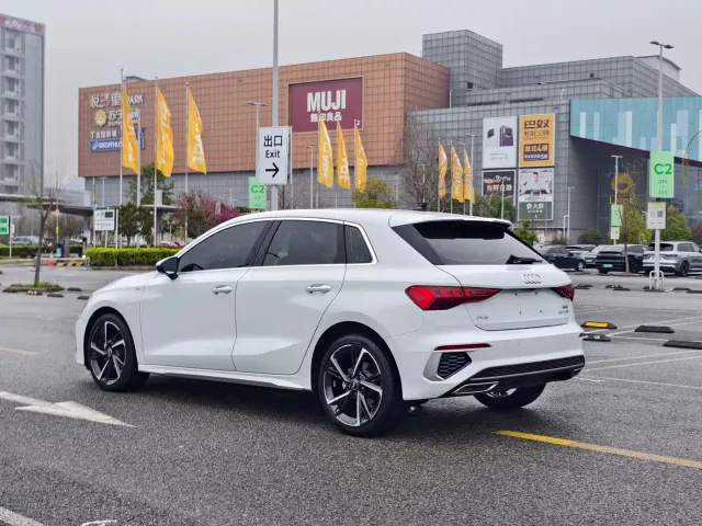Audi A3 — Фото автомобиля 4