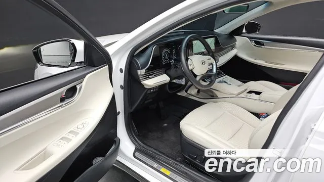 Hyundai Grandeur Grandeur (New) — Фото автомобиля 12