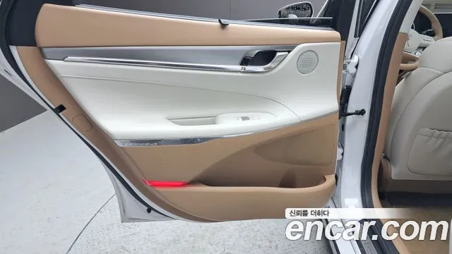 Hyundai Grandeur Новый Grandeur IG — Фото автомобиля 24