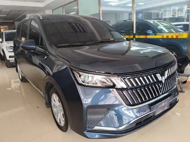 Wuling Jiachen — Фото автомобиля 3