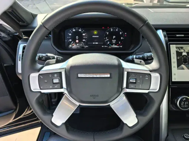 Land Rover Discovery — Фото автомобиля 7