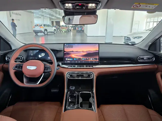 Geely Emgrand — Фото автомобиля 6