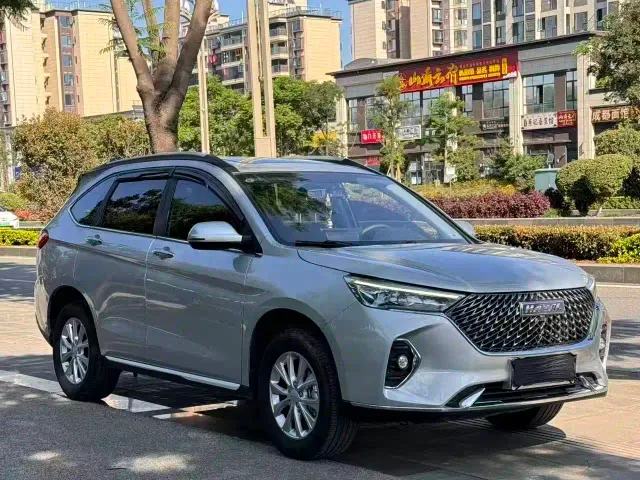 Haval M6 — Фото автомобиля 3