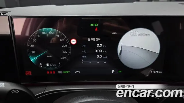 Hyundai Santa Fe MX5 — Фото автомобиля 10