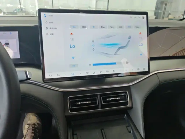 BYD Song L DM-i — Фото автомобиля 12
