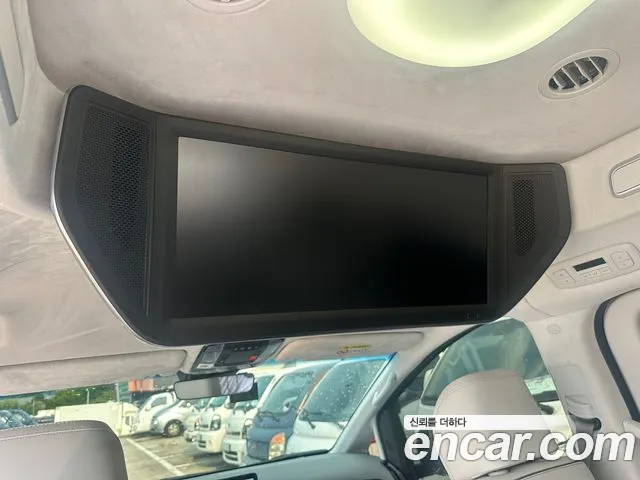 Hyundai Staria Staria 4WD Lounge 9 мест — Фото автомобиля 14