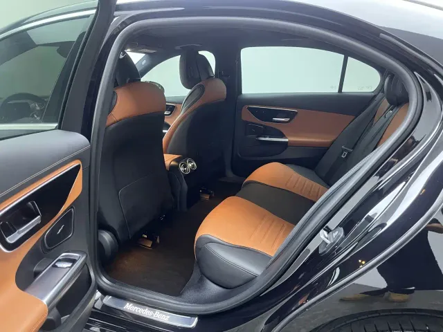 Mercedes-Benz C-Class — Фото автомобиля 12