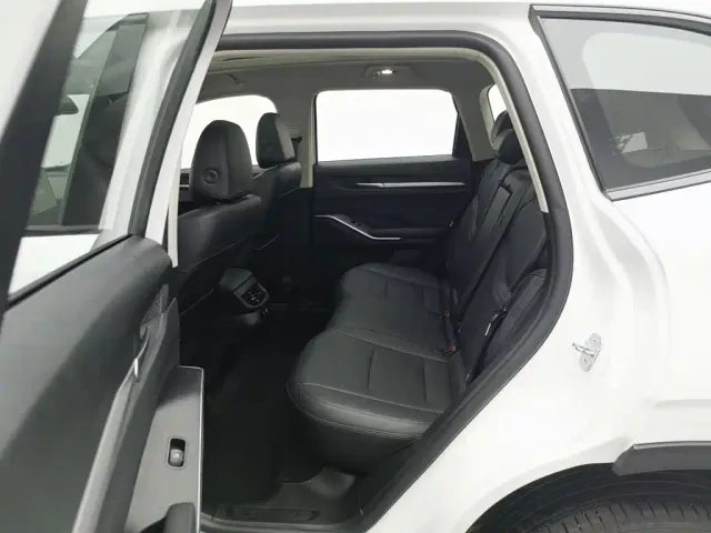 Haval Haval H6 2024 1.5T 2WD Ultra — Фото автомобиля 15