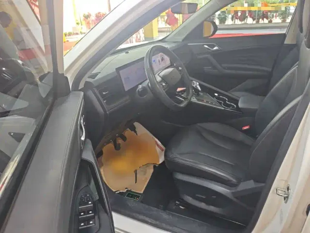 Roewe RX5 — Фото автомобиля 15