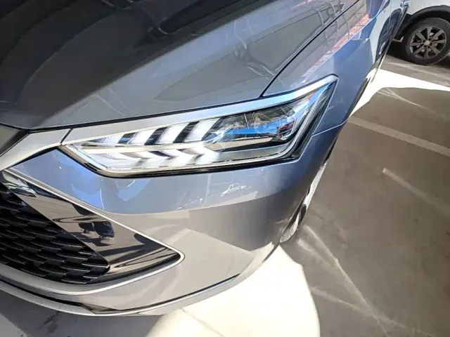 BYD Qin PLUS — Фото автомобиля 23