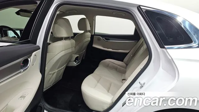 Hyundai Grandeur Новый Grandeur IG — Фото автомобиля 12