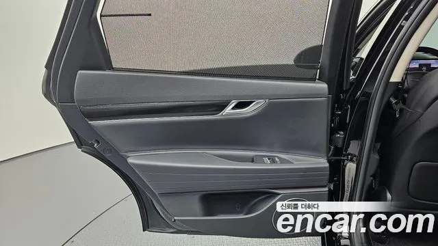 Genesis G80 Бензин 2.5 турбо 2WD — Фото автомобиля 22