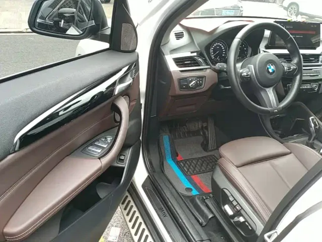 BMW X1 — Фото автомобиля 15
