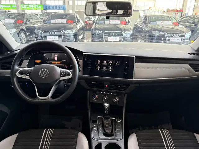 Volkswagen Bora 2023 1.5L Auto Free Ride Limited Edition — Фото автомобиля 5