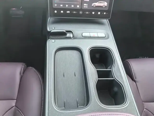 Nio ET5 Touring — Фото автомобиля 17