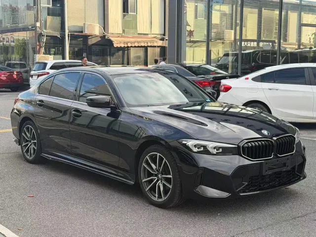 BMW 3 Series — Фото автомобиля 4
