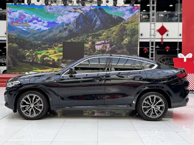 BMW X6 — Фото автомобиля 4