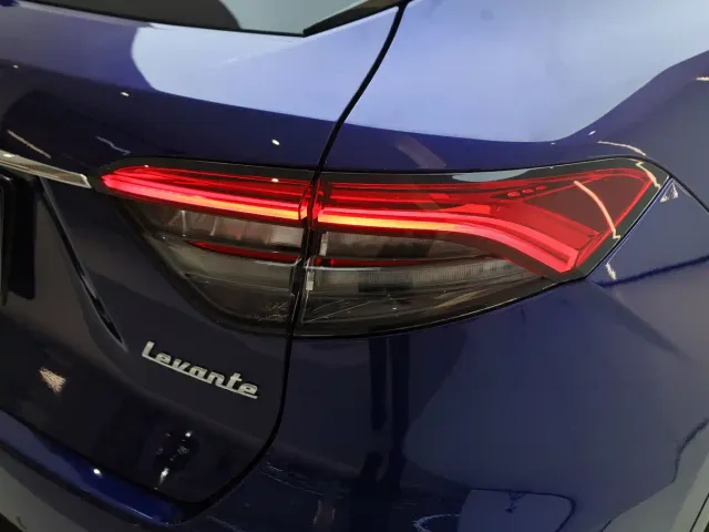 Maserati Levante — Фото автомобиля 7