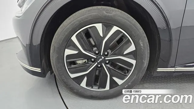 Kia EV6 — Фото автомобиля 4