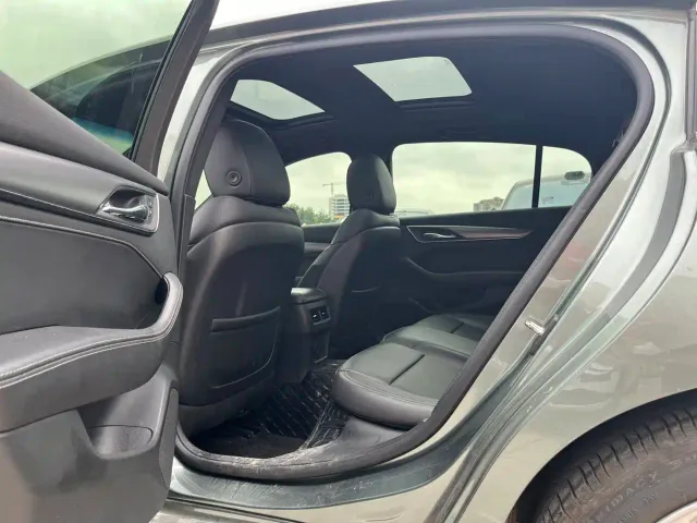 Cadillac CT5 — Фото автомобиля 8