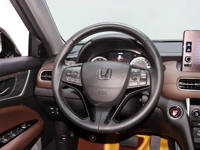 Honda UR-V — Фото автомобиля 12