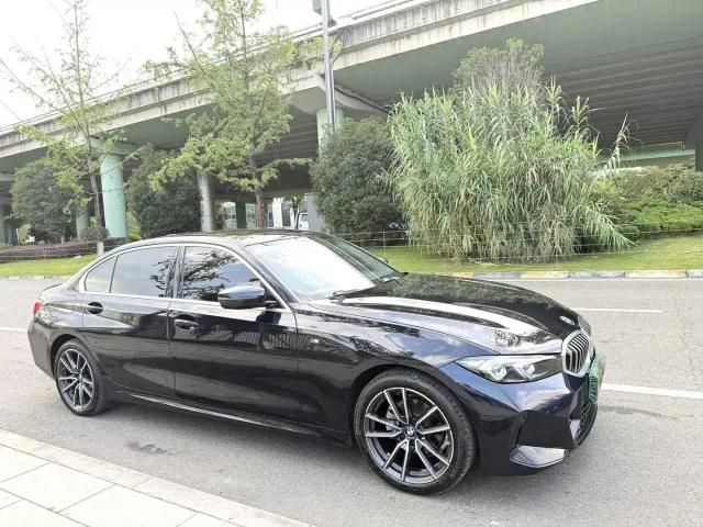 BMW 3 Series — Фото автомобиля 3