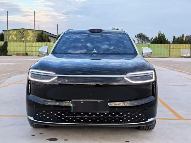 Aito M7 — Фото автомобиля 2