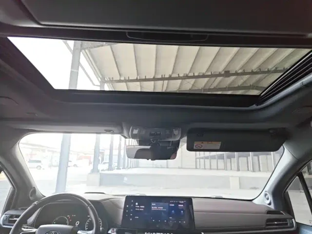 Toyota Sienna — Фото автомобиля 17