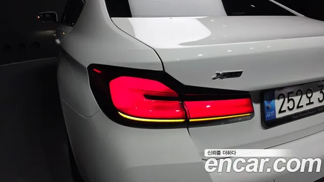 BMW 5-Series 5 серия (G30) 530i xDrive M Sport — Фото автомобиля 16