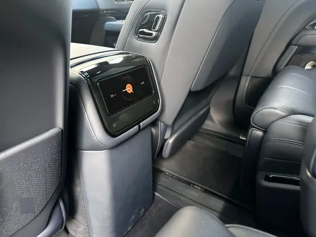 ZEEKR Zeekr 9X 2025 model Ultra Edition 70kWh — Фото автомобиля 11