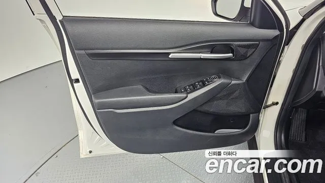 Kia Seltos — Фото автомобиля 13