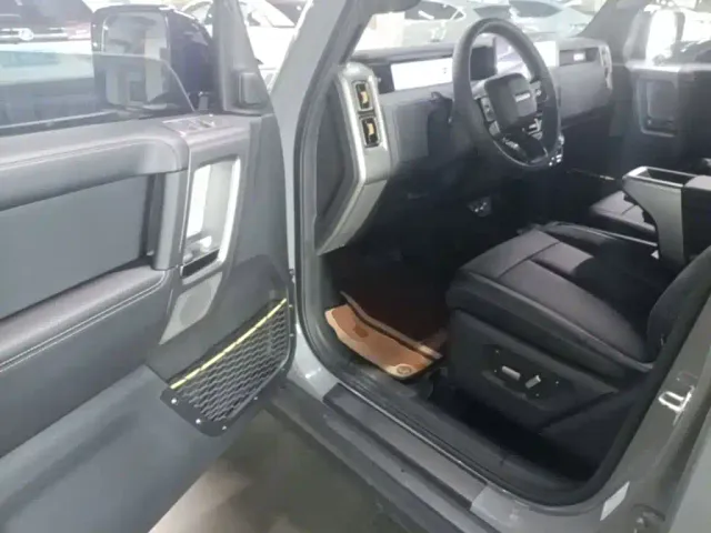 iCAR V23 — Фото автомобиля 15