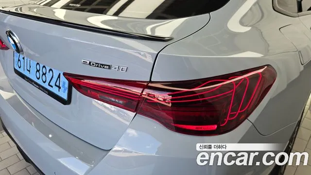 BMW i4 — Фото автомобиля 23