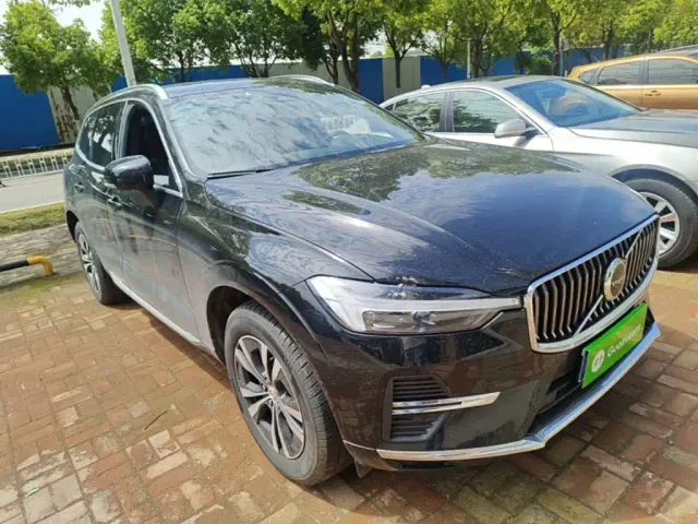 Volvo XC60 — Фото автомобиля 21