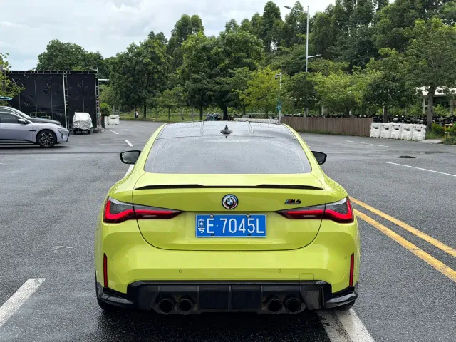 BMW M4 — Фото автомобиля 5