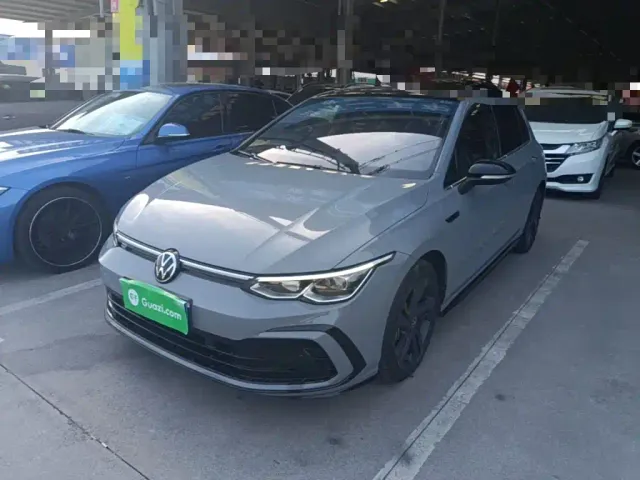 Фотография автомобиля — Volkswagen Golf