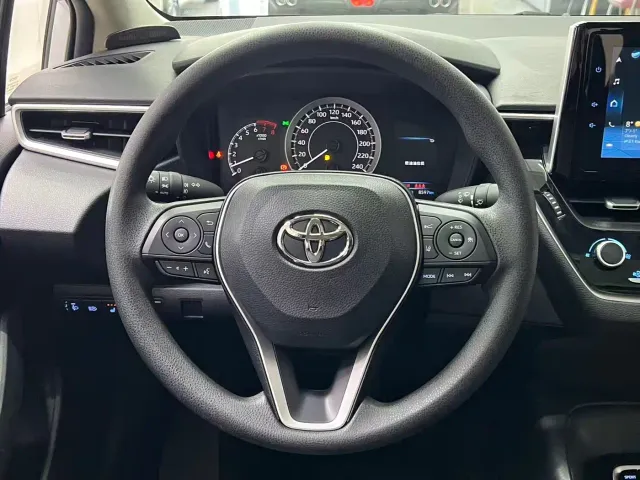 Toyota Corolla — Фото автомобиля 9
