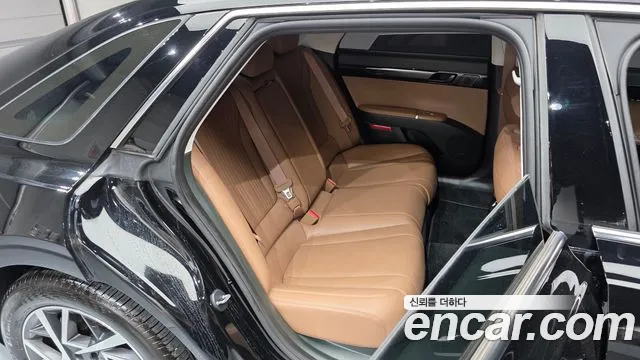 Hyundai Grandeur Grandeur (GN7) — Фото автомобиля 22