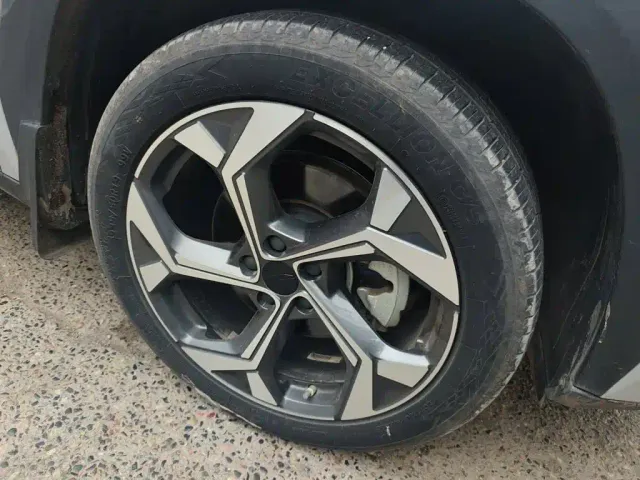 Geely Boyue L — Фото автомобиля 8