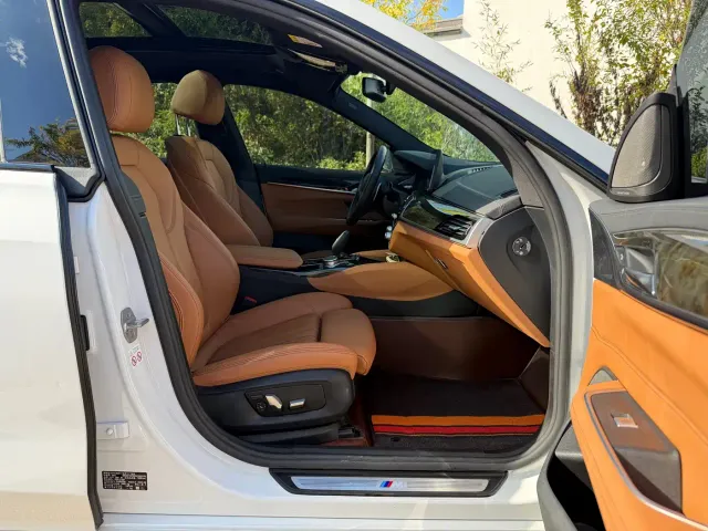 BMW 6 Series Gran Turismo — Фото автомобиля 8