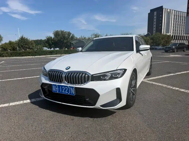 BMW 3 Series — Фото автомобиля 2