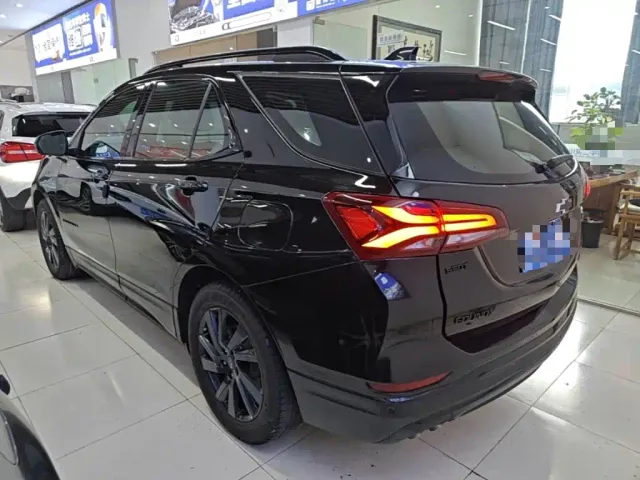 Chevrolet Equinox — Фото автомобиля 4