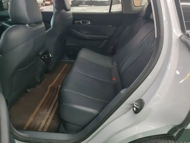Geely Galaxy E5 — Фото автомобиля 16