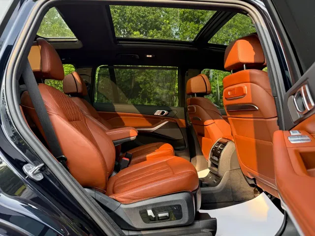 BMW X7 — Фото автомобиля 9
