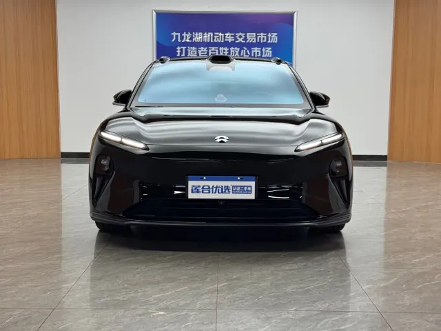 Nio ET5 Touring — Фото автомобиля 2