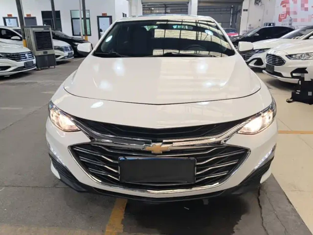 Chevrolet Malibu XL — Фото автомобиля 2