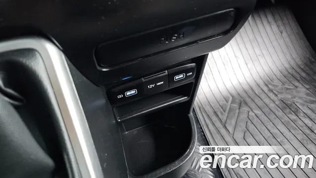 Hyundai Staria — Фото автомобиля 16